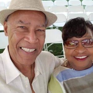 Meet your Posher, Dinah